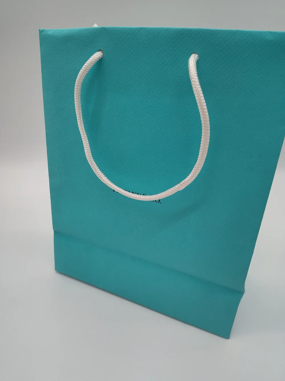 TIFFANY & CO. Gift Bag Tissue Dust Pouches Boutique Packaging Set EUC